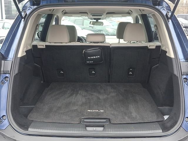 Used 2023 Nissan Rogue SV image 27