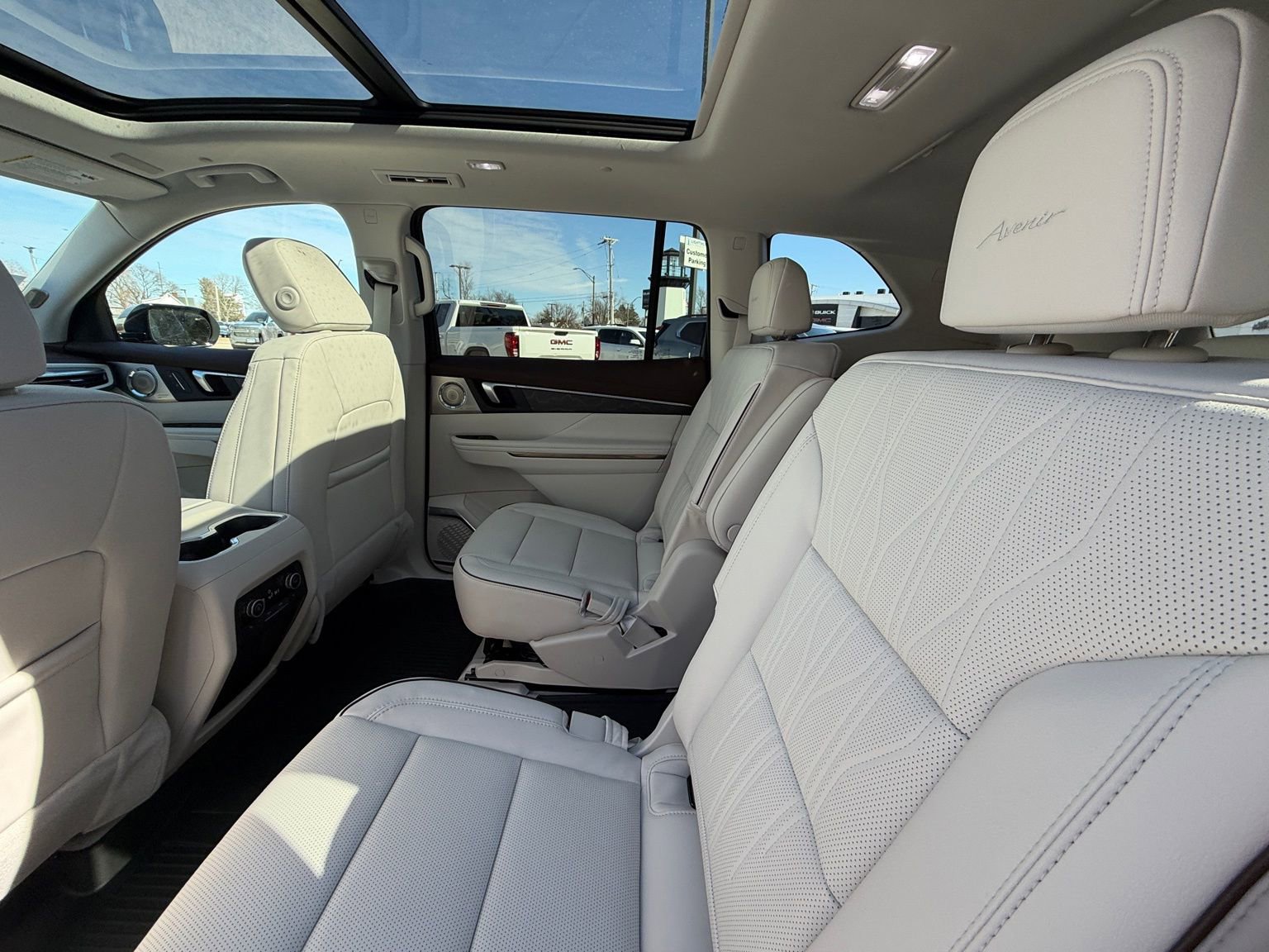 New 2026 Buick Enclave Avenir w/ Super Cruise Package AWD/4WD image 5