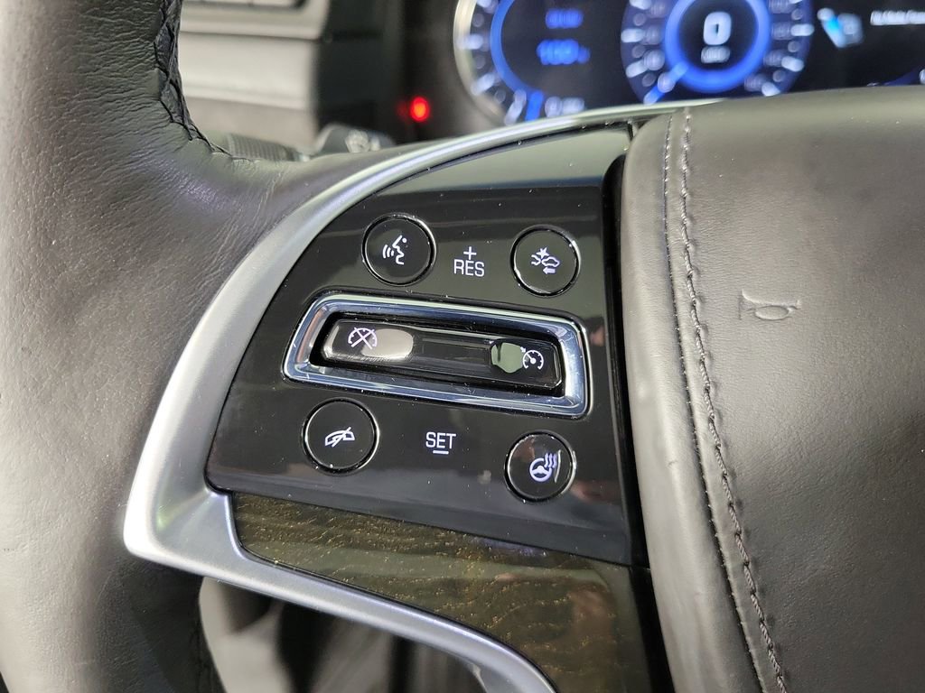 Used 2018 Cadillac Escalade Platinum RWD image 21
