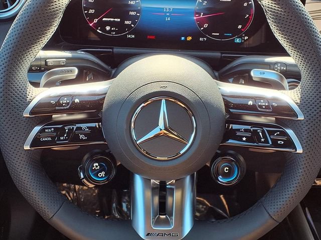 New 2026 Mercedes-Benz GLA 35 AMG 4MATIC image 8