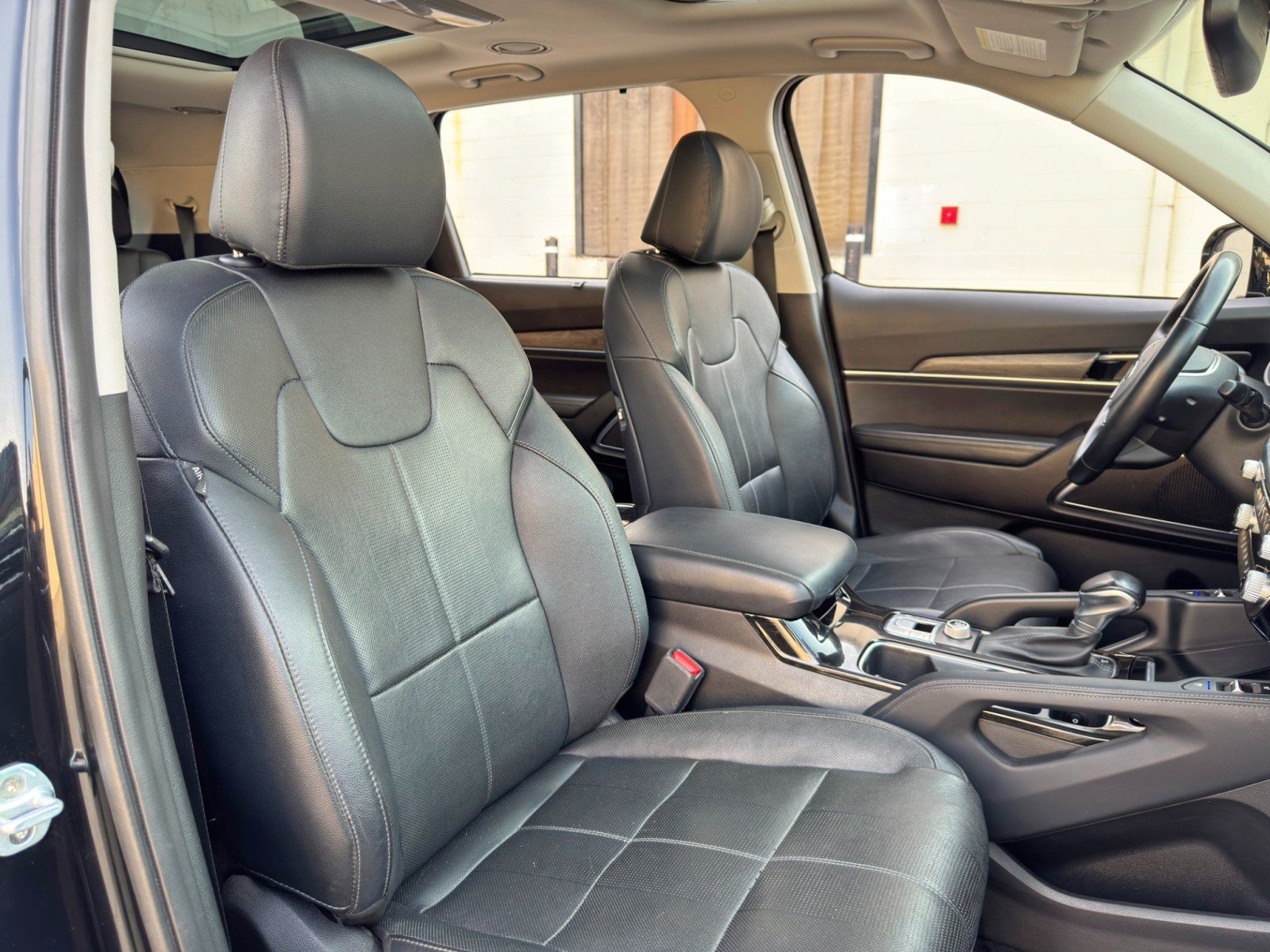 Used 2020 Kia Telluride SX w/ Towing Package FWD image 39