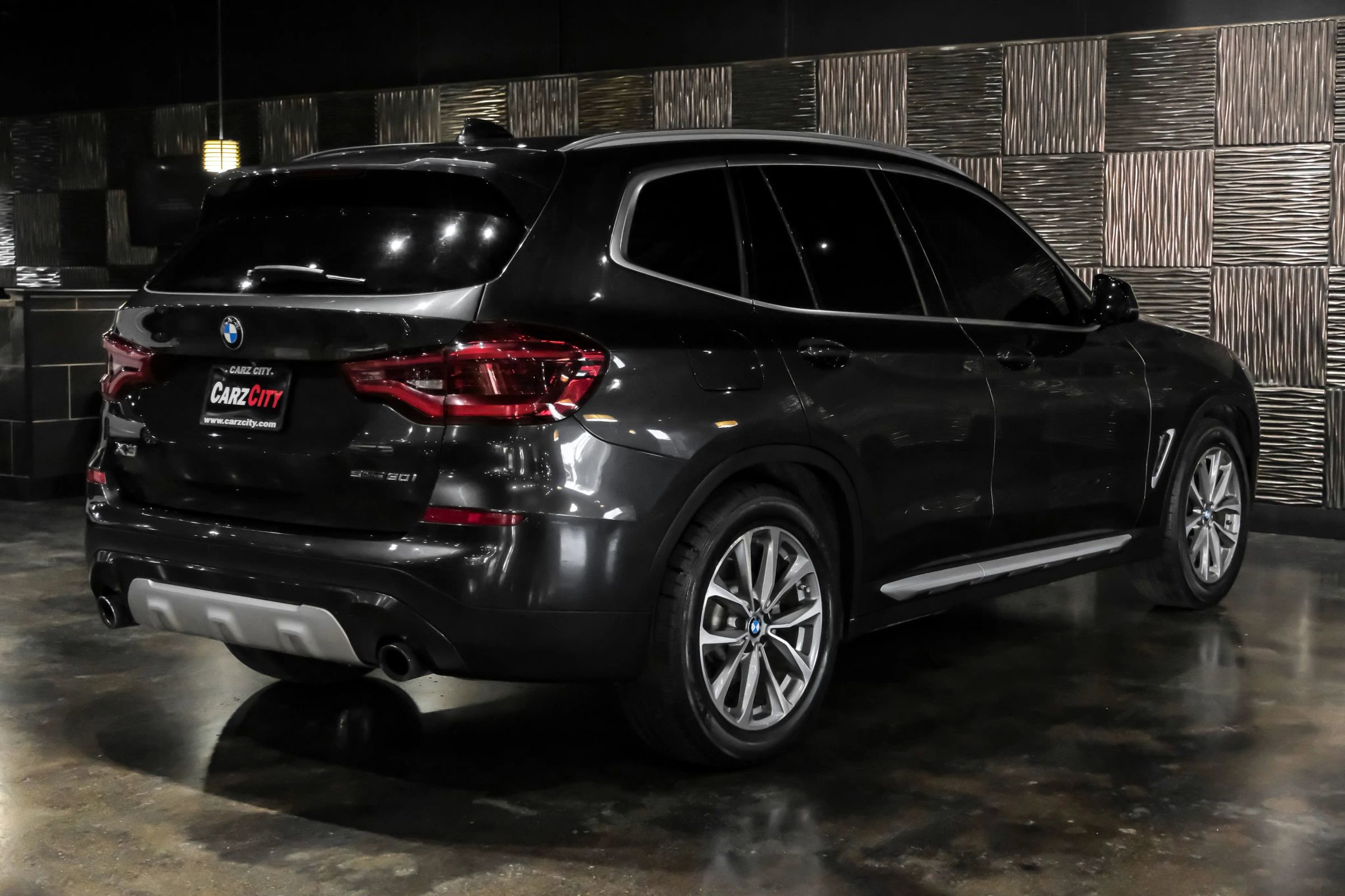 Used 2019 BMW X3 sDrive30i w/ Convenience Package image 9