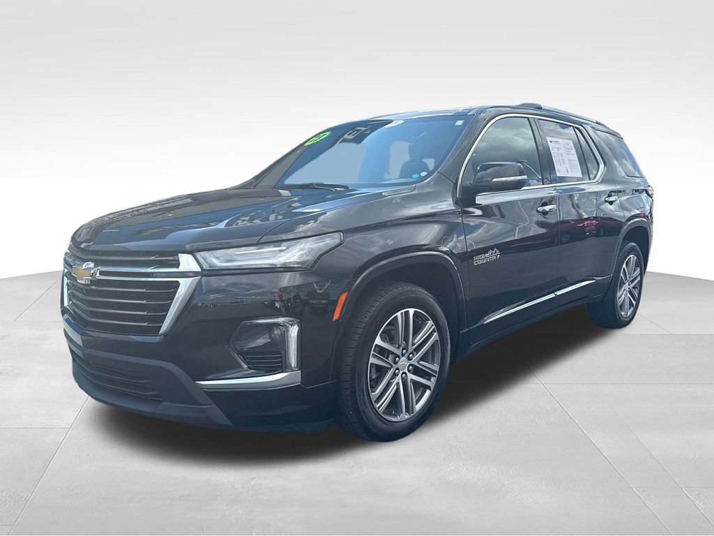 Used 2023 Chevrolet Traverse High Country FWD image 2