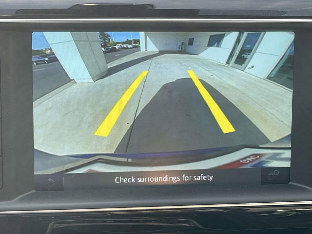 Used 2018 Jaguar F-PACE R-Sport image 28