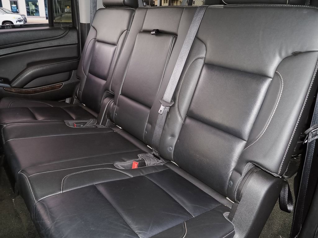 Used 2018 Chevrolet Suburban LT image 24