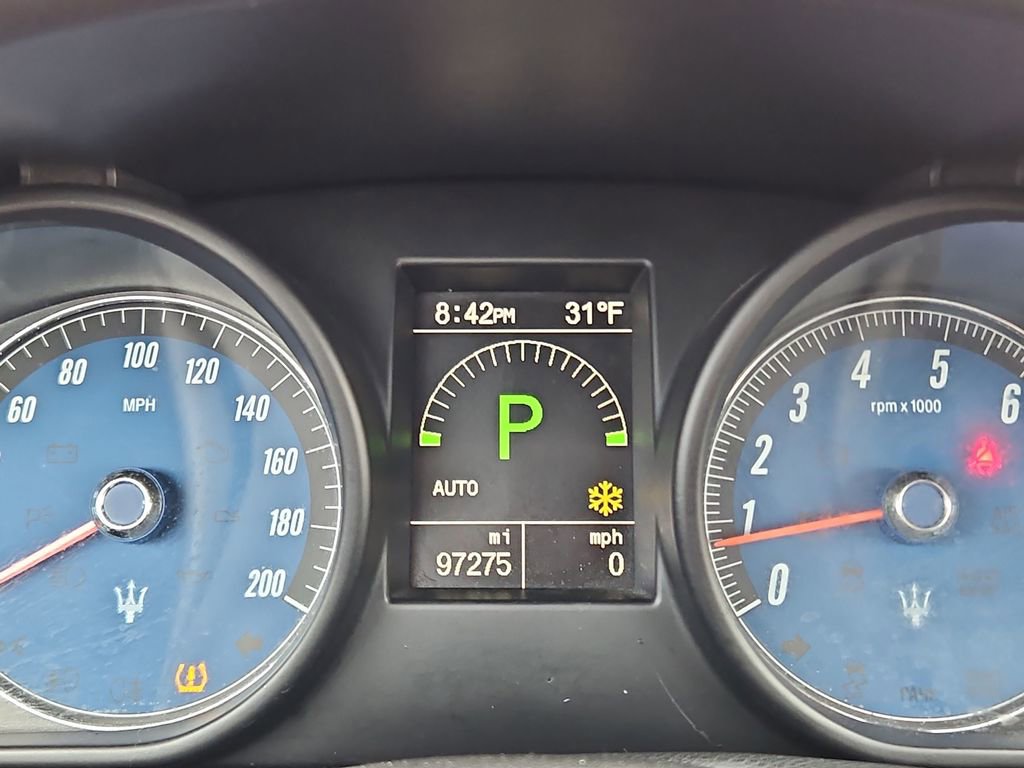 Used 2012 Maserati GranTurismo Sport image 17