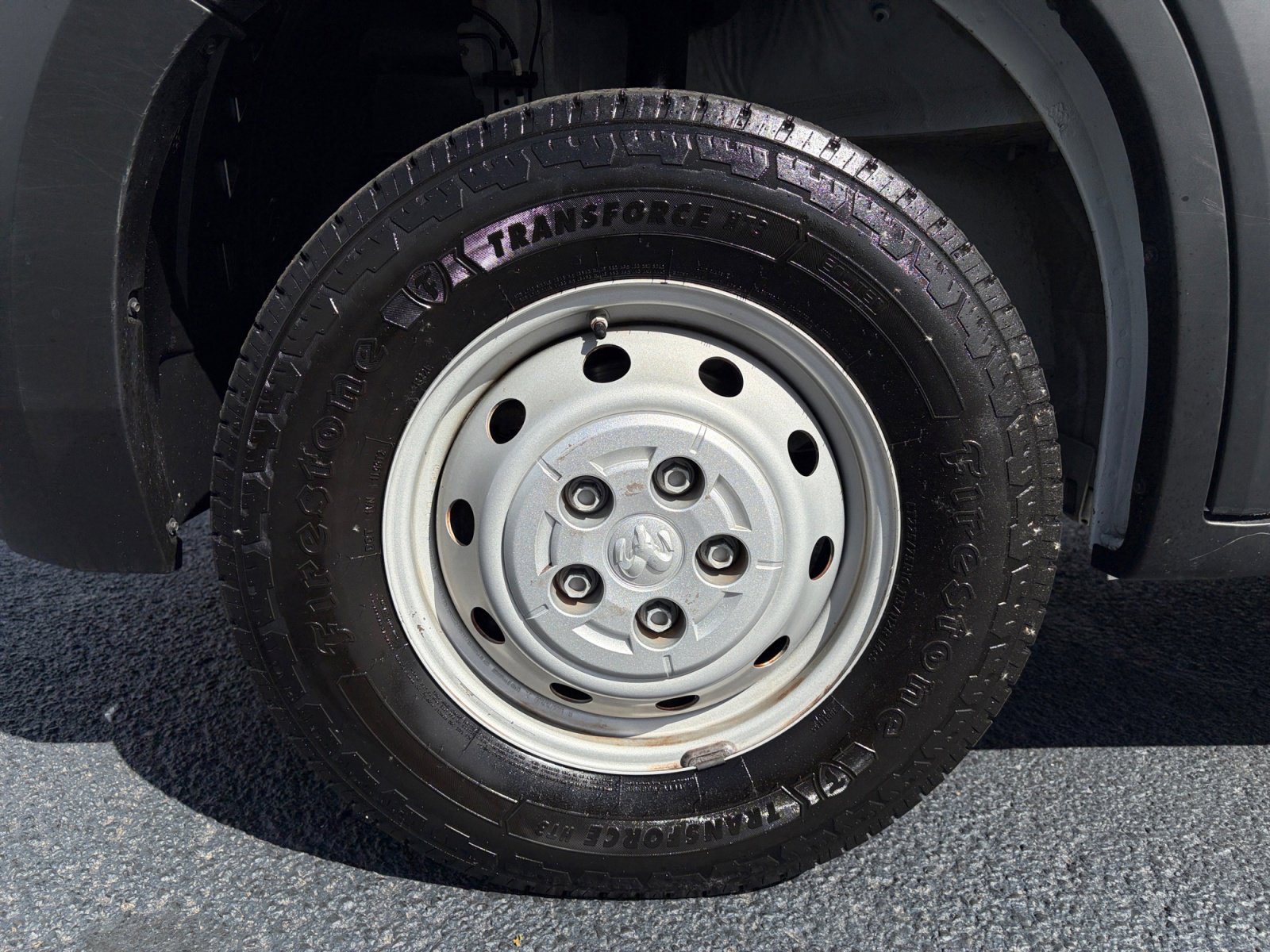 Used 2023 RAM ProMaster 2500 FWD image 11