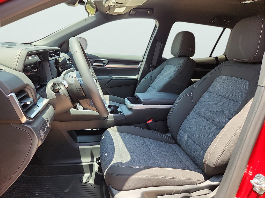 New 2027 GMC Terrain Elevation w/ LPO, Floor Liner Package FWD image 14