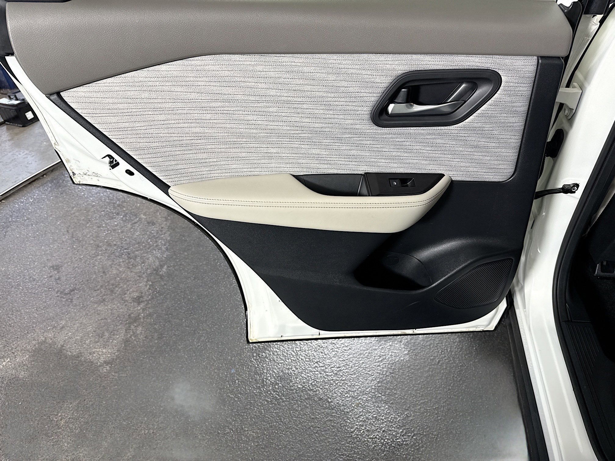 Used 2023 Nissan Rogue SV FWD image 26