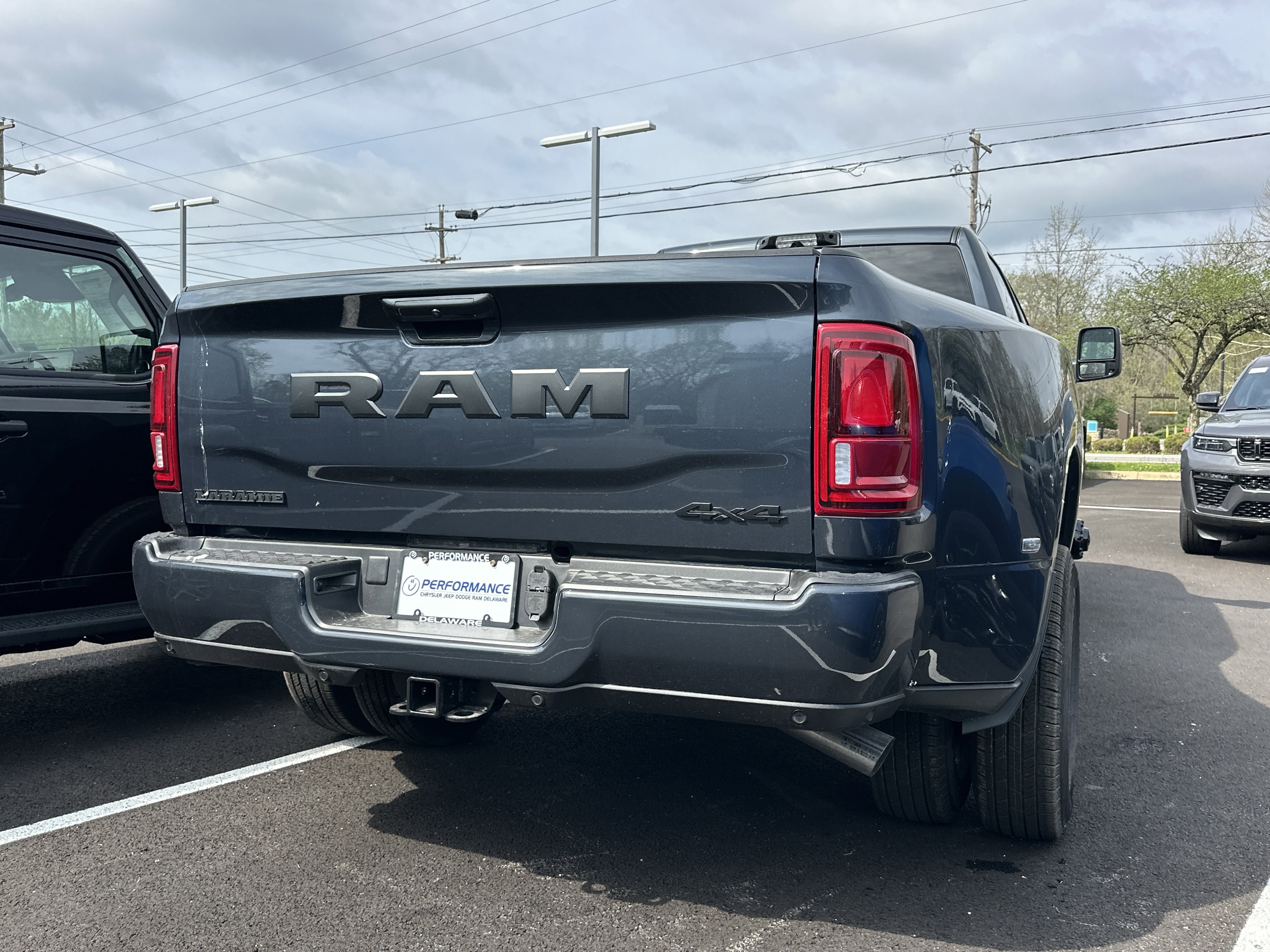 New 2026 RAM 3500 Laramie AWD/4WD image 19