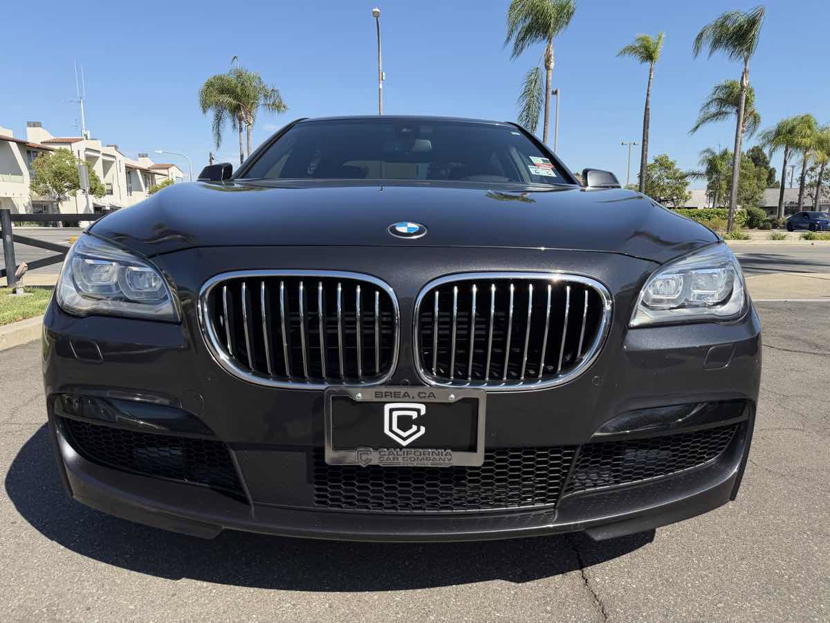 Used 2015 BMW 750Li RWD image 12
