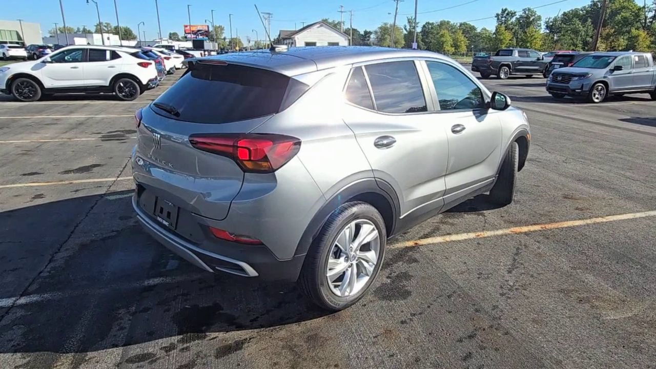 Used 2024 Buick Encore GX Preferred w/ Advanced Technology Package FWD image 9