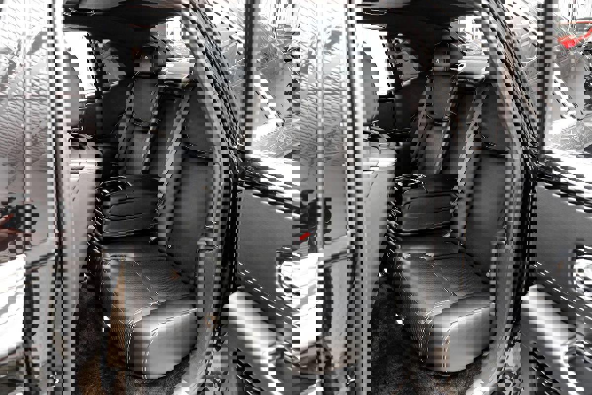 Used 2017 Rolls-Royce Ghost image 39