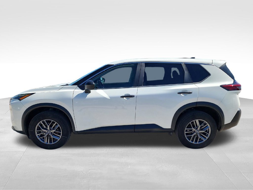 Used 2023 Nissan Rogue S FWD image 5