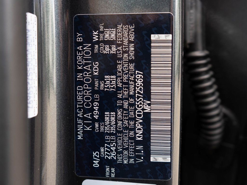 Used 2025 Kia Sportage EX image 30