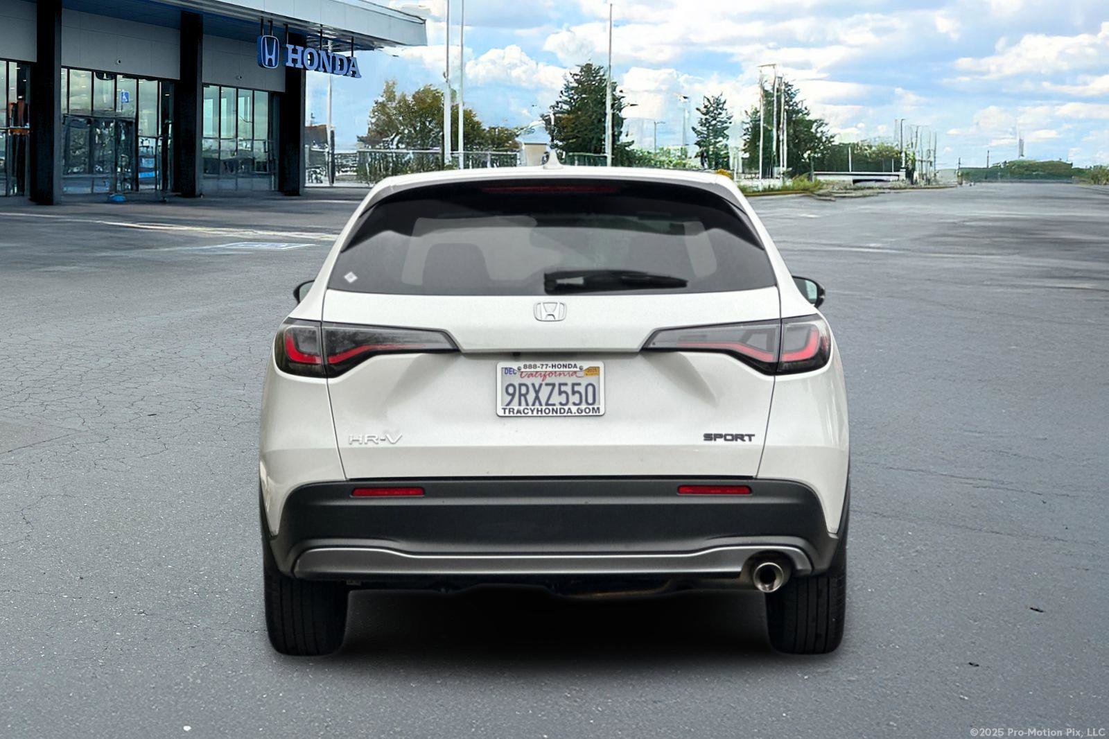 Certified 2025 Honda HR-V Sport image 7