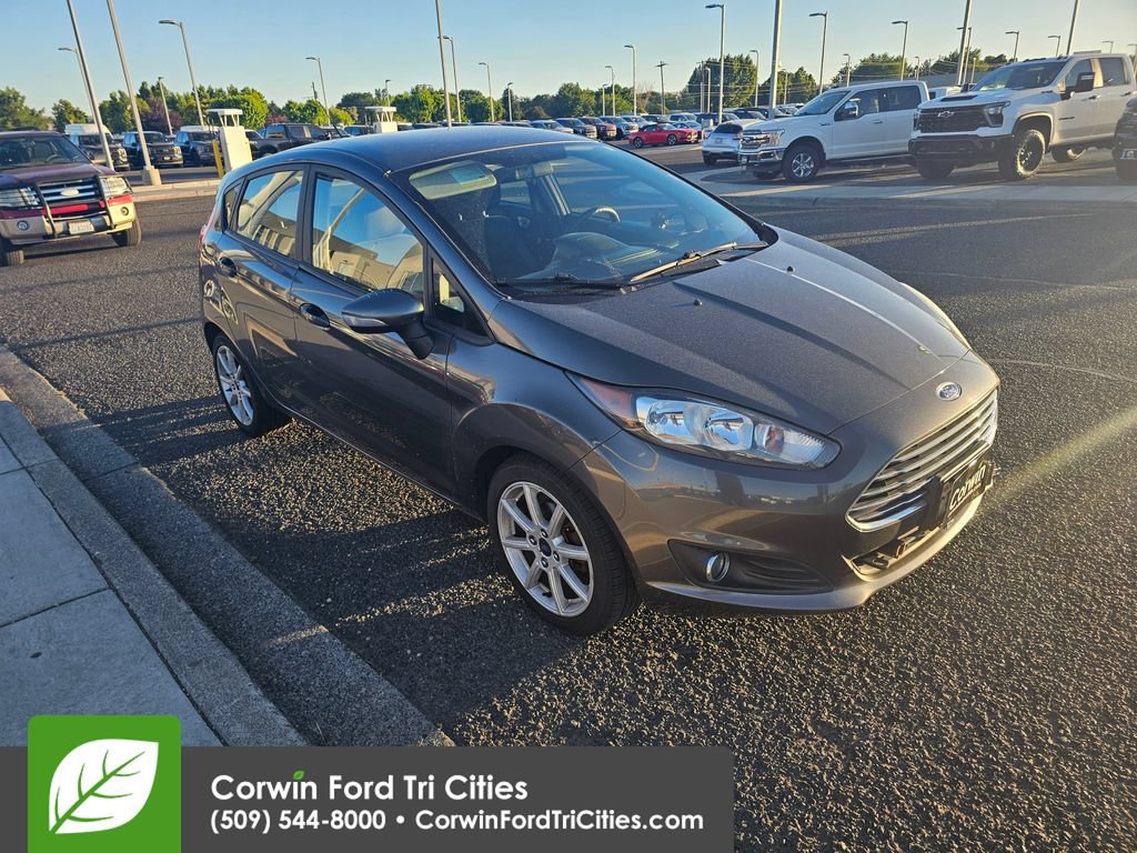 Used 2015 Ford Fiesta SE w/ Equipment Group 201A FWD image 1
