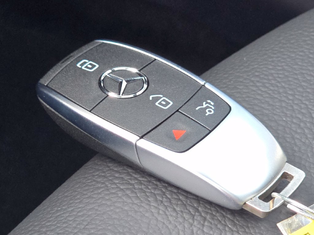 New 2026 Mercedes-Benz GLB 250 4MATIC image 37