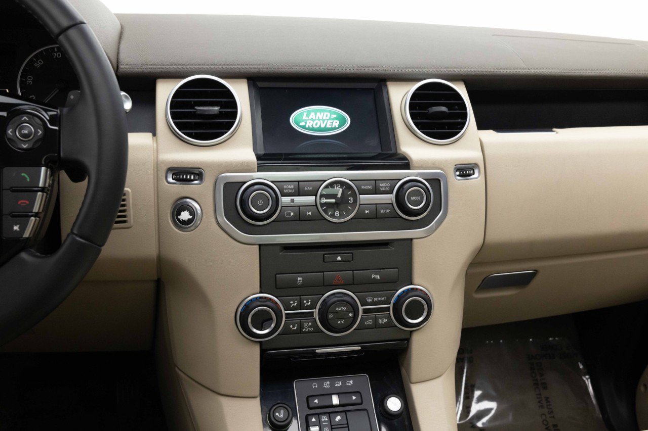 Used 2016 Land Rover LR4 HSE AWD/4WD image 16