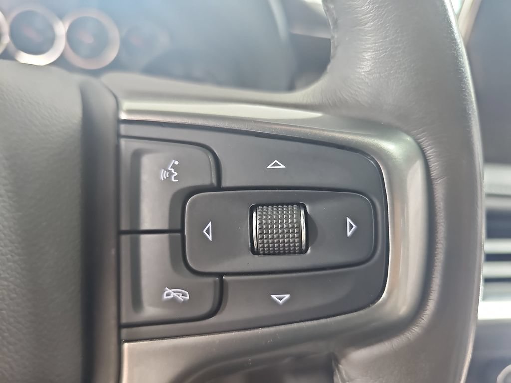 Used 2021 Chevrolet Tahoe LT w/ Luxury Package AWD/4WD image 27