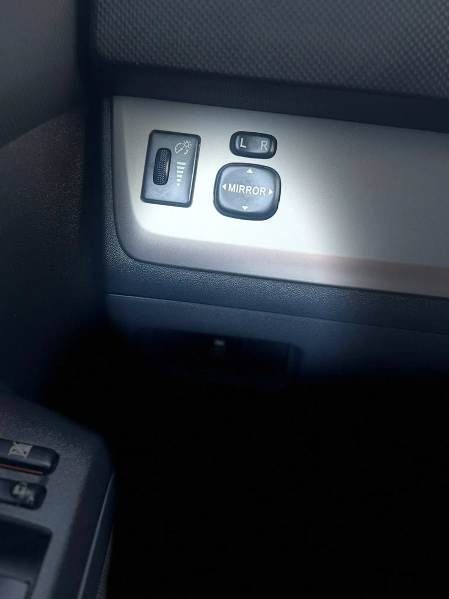 Used 2014 Scion xB FWD image 31