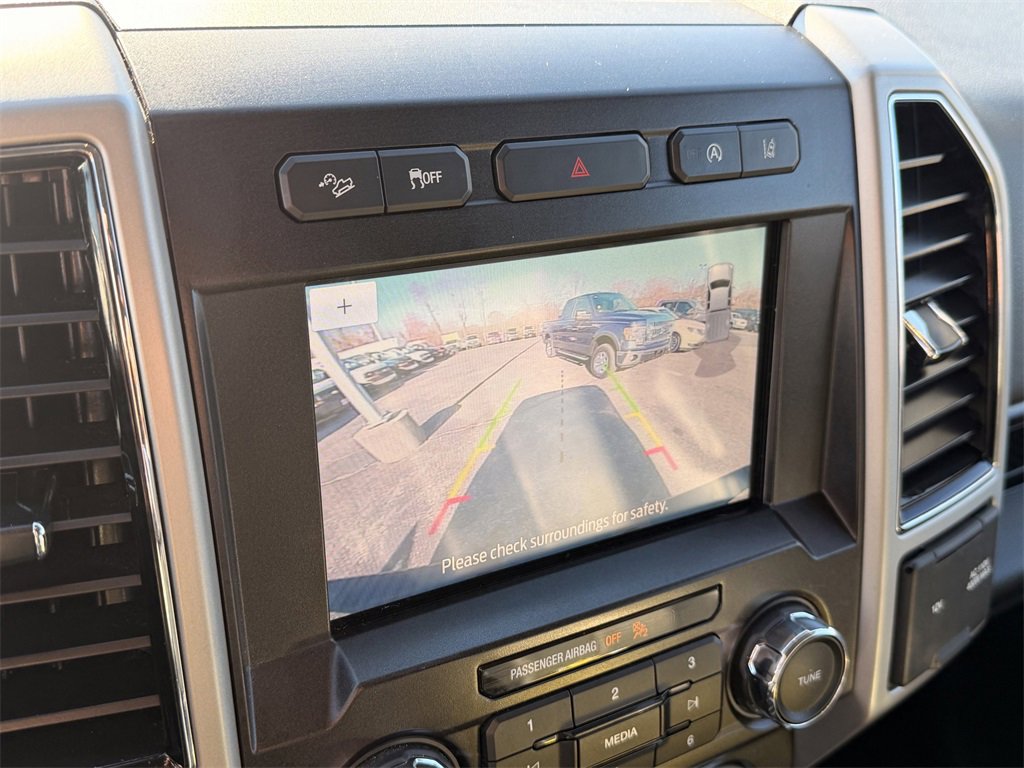 Used 2020 Ford F150 Lariat image 33