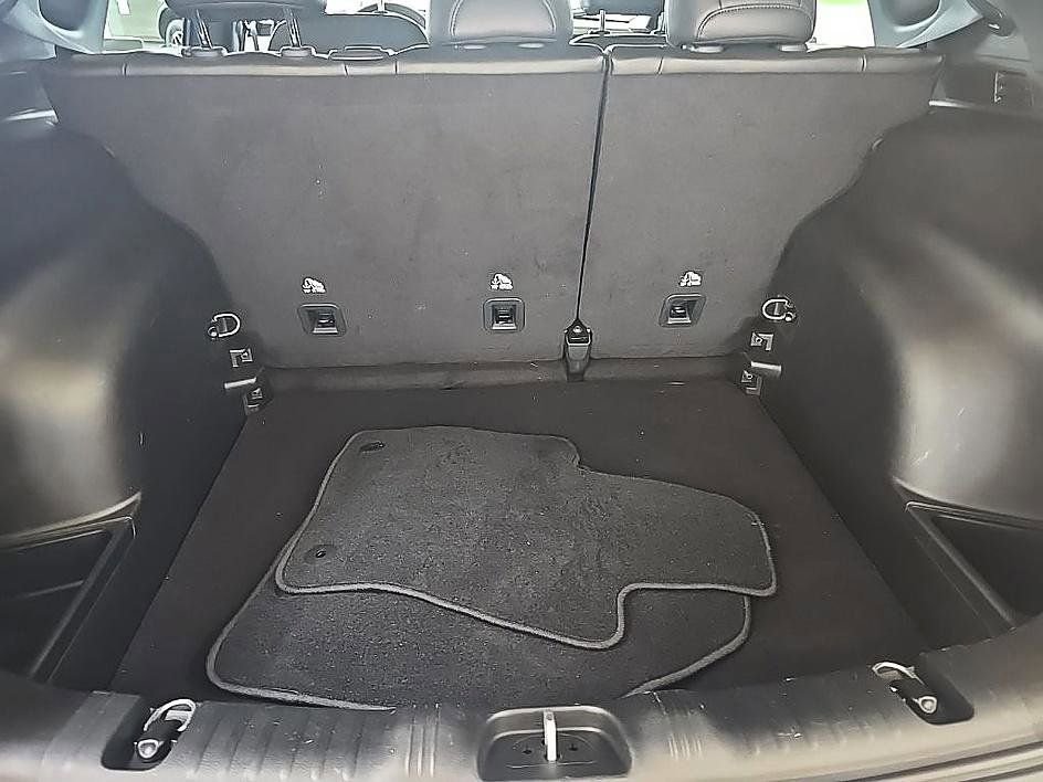 Used 2024 Jeep Compass Limited image 31