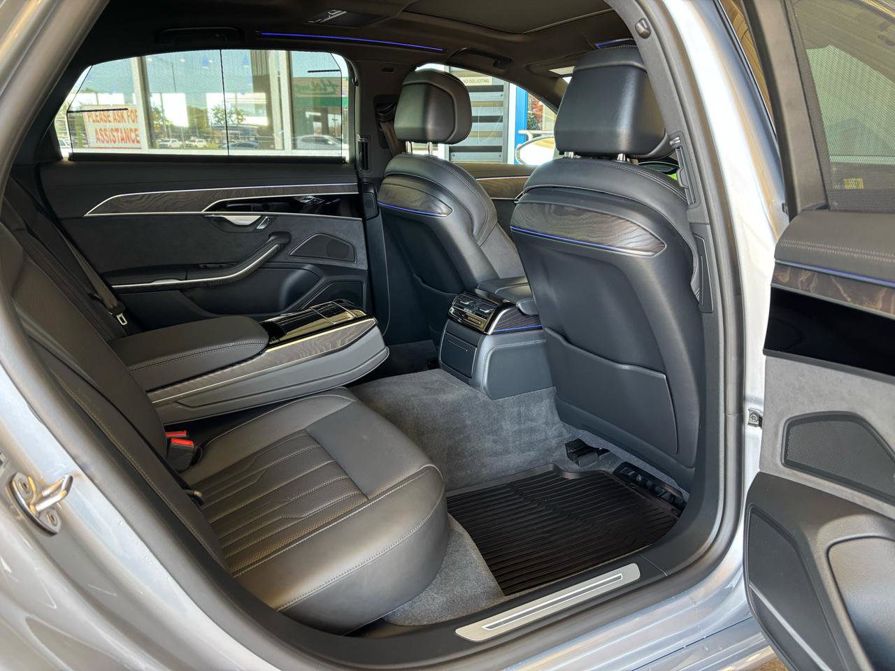 Used 2023 Audi A8 L 3.0T w/ Comfort Plus Package image 31