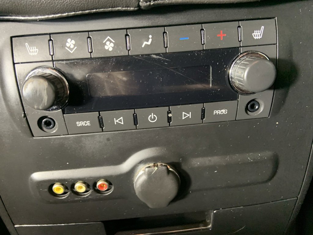 Used 2013 Cadillac Escalade Premium image 17