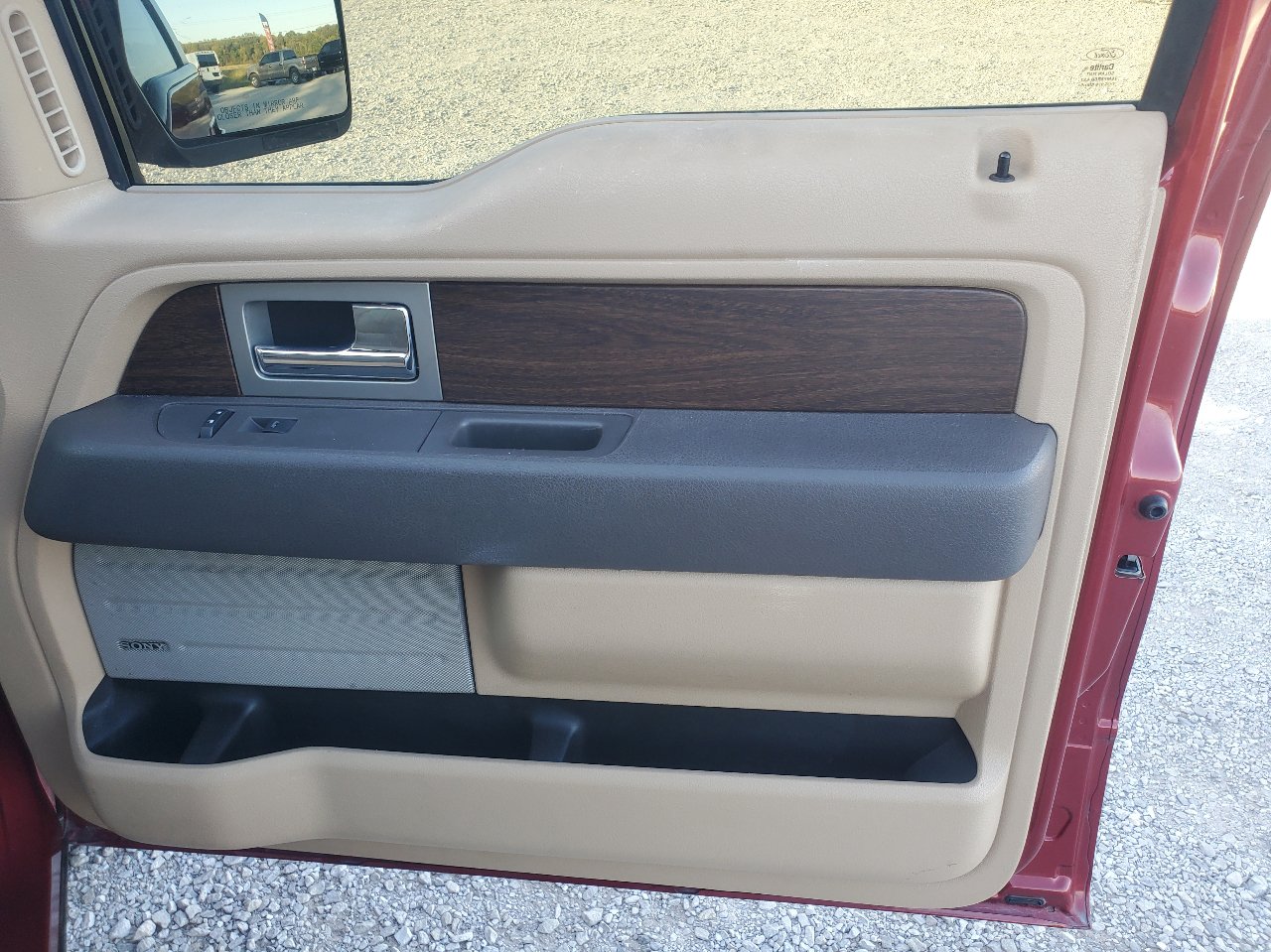 Used 2014 Ford F150 Lariat w/ Equipment Group 502A Luxury image 28