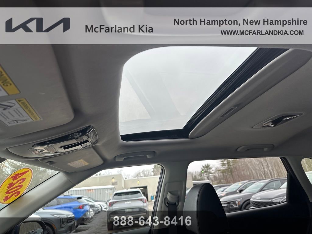 Used 2024 Kia Seltos EX image 26