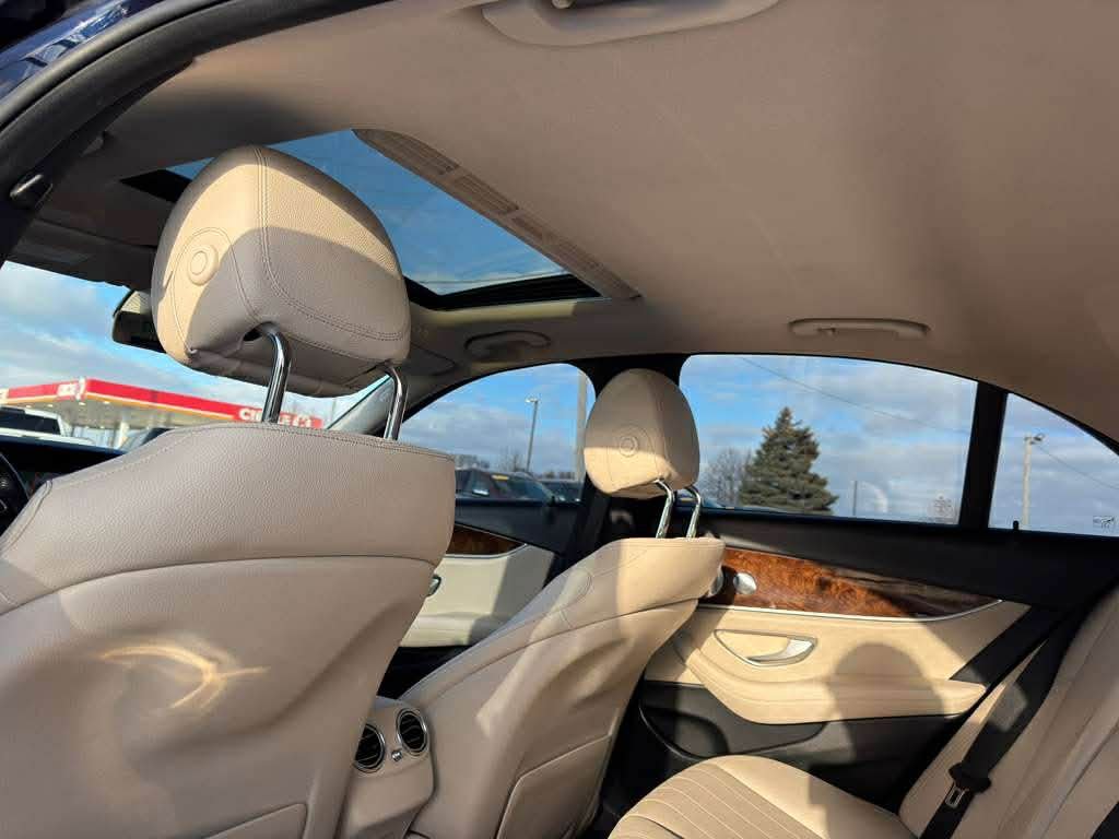 Used 2017 Mercedes-Benz E 300 4MATIC image 22