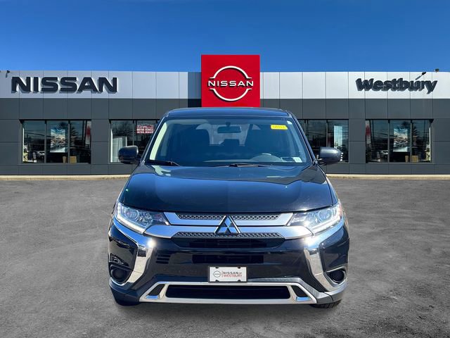 Used 2020 Mitsubishi Outlander AWD image 2