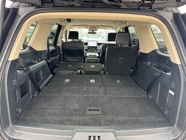Certified 2024 Ford Expedition XLT image 34