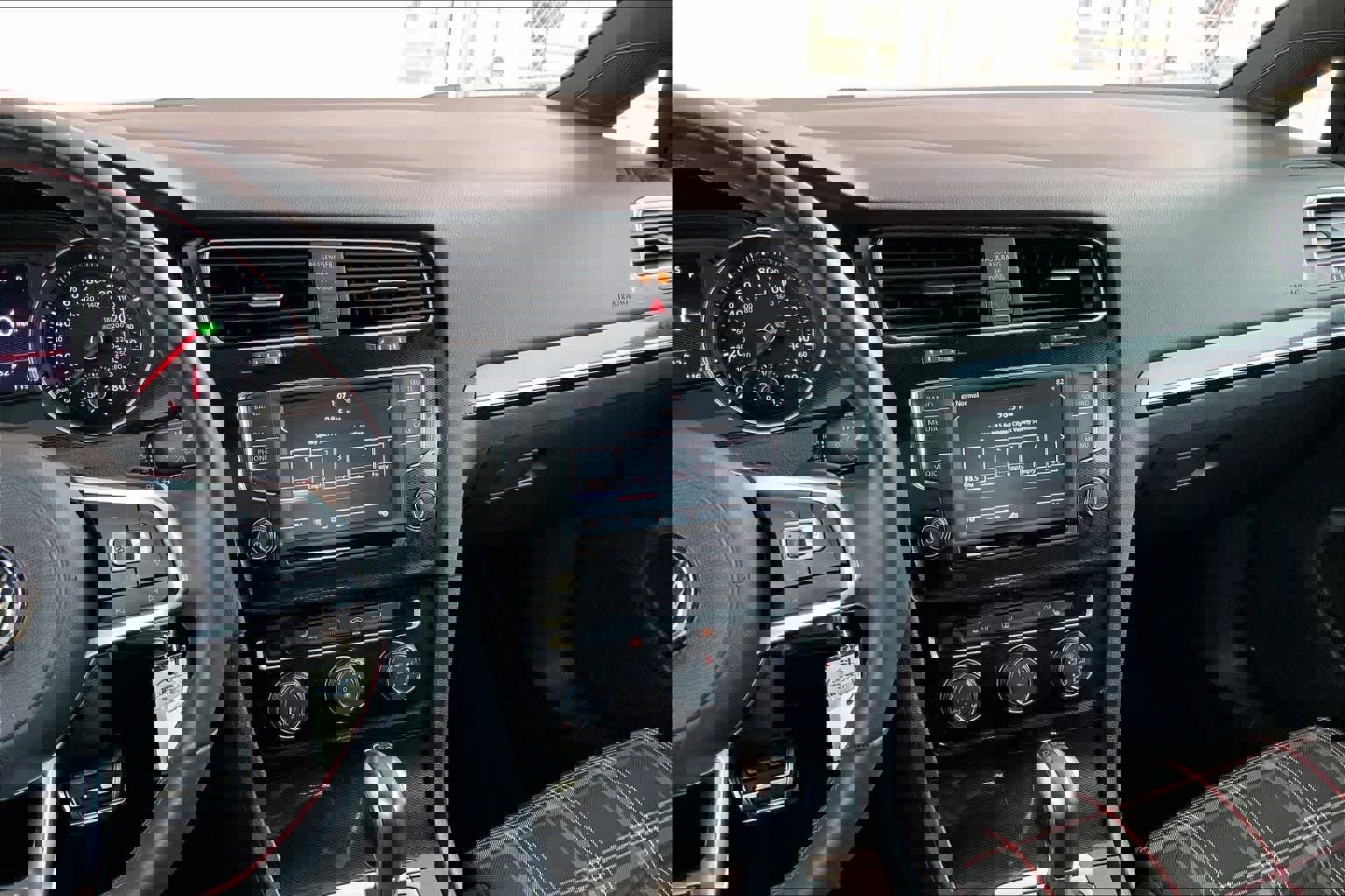 Used 2017 Volkswagen GTI S FWD image 8