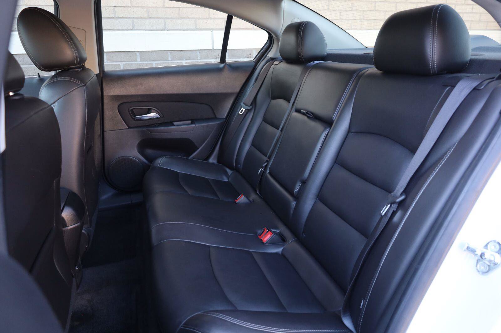 Used 2015 Chevrolet Cruze LT FWD image 21