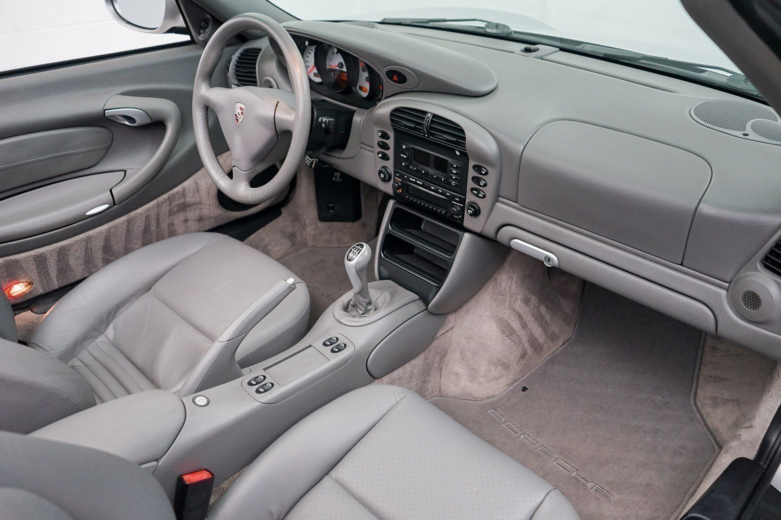 Used 2003 Porsche 911 Carrera RWD image 26