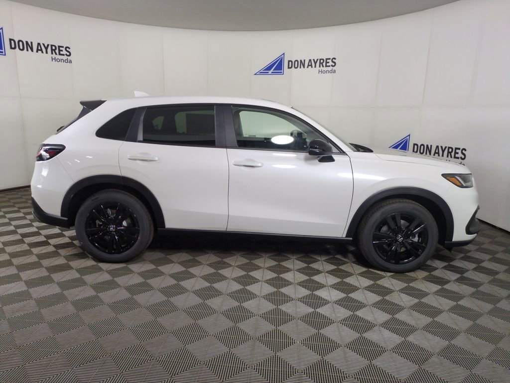 New 2026 Honda HR-V Sport image 6