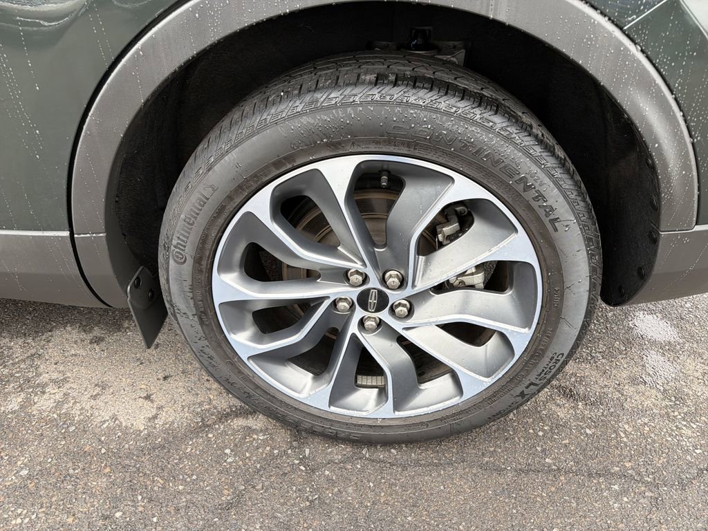 Certified 2022 Lincoln Nautilus Reserve image 31