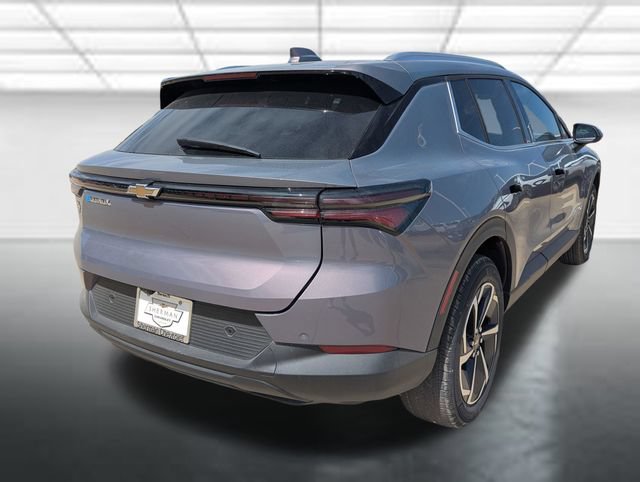 New 2026 Chevrolet Equinox EV LT FWD image 30