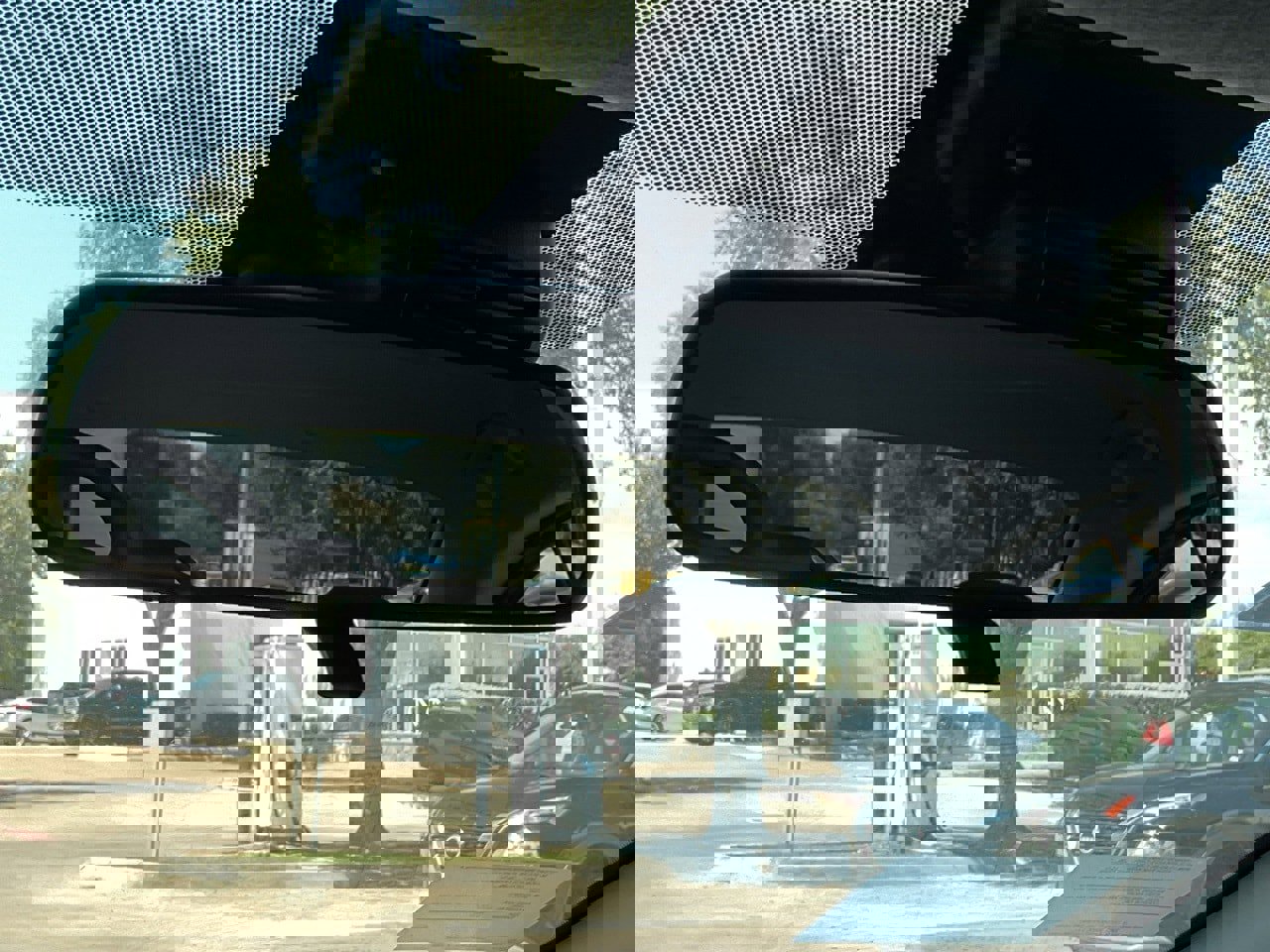 New 2025 Nissan Versa SV w/ Trunk Package image 25