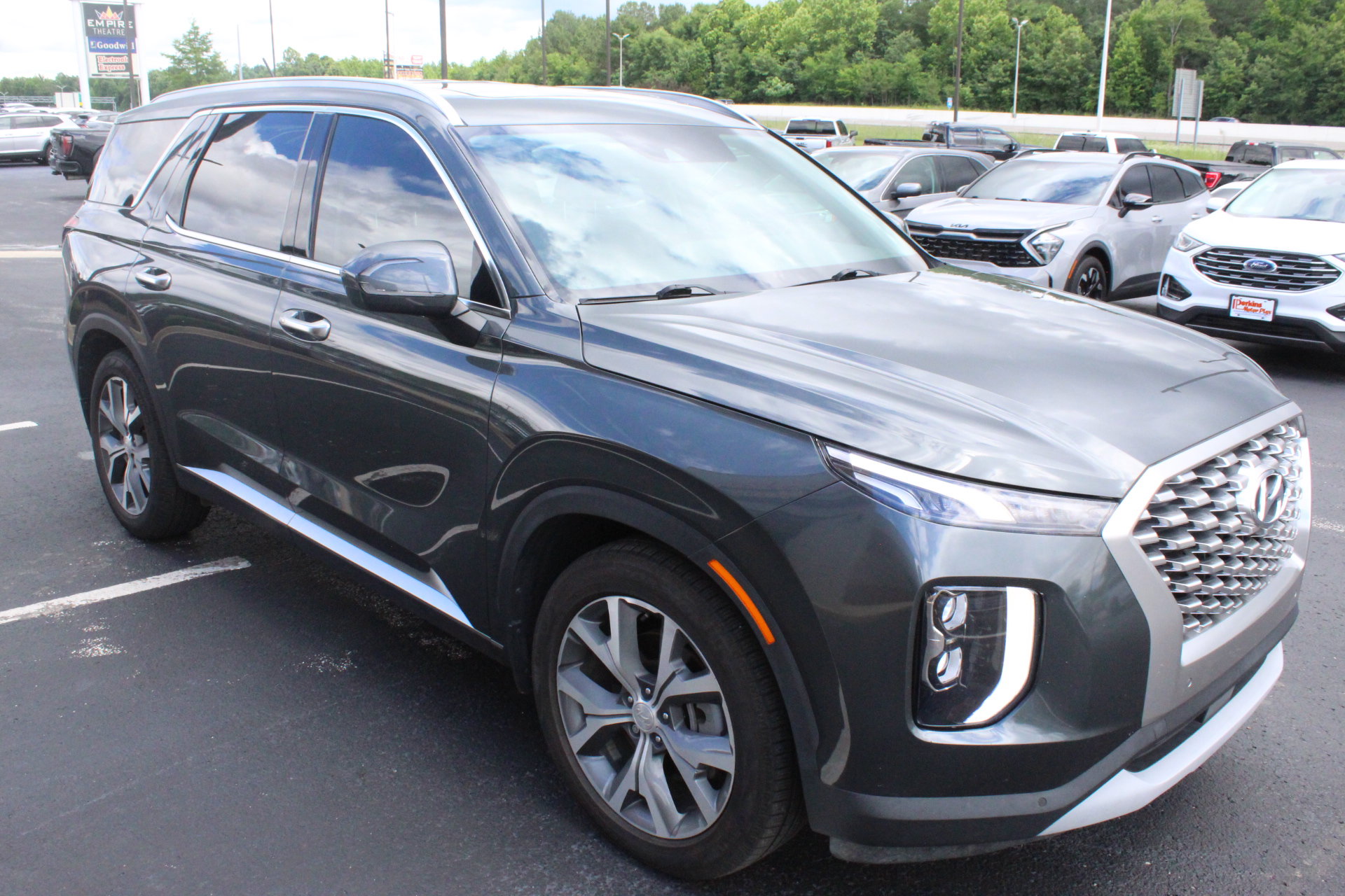 Used 2022 Hyundai Palisade SEL w/ Convenience Package FWD image 4