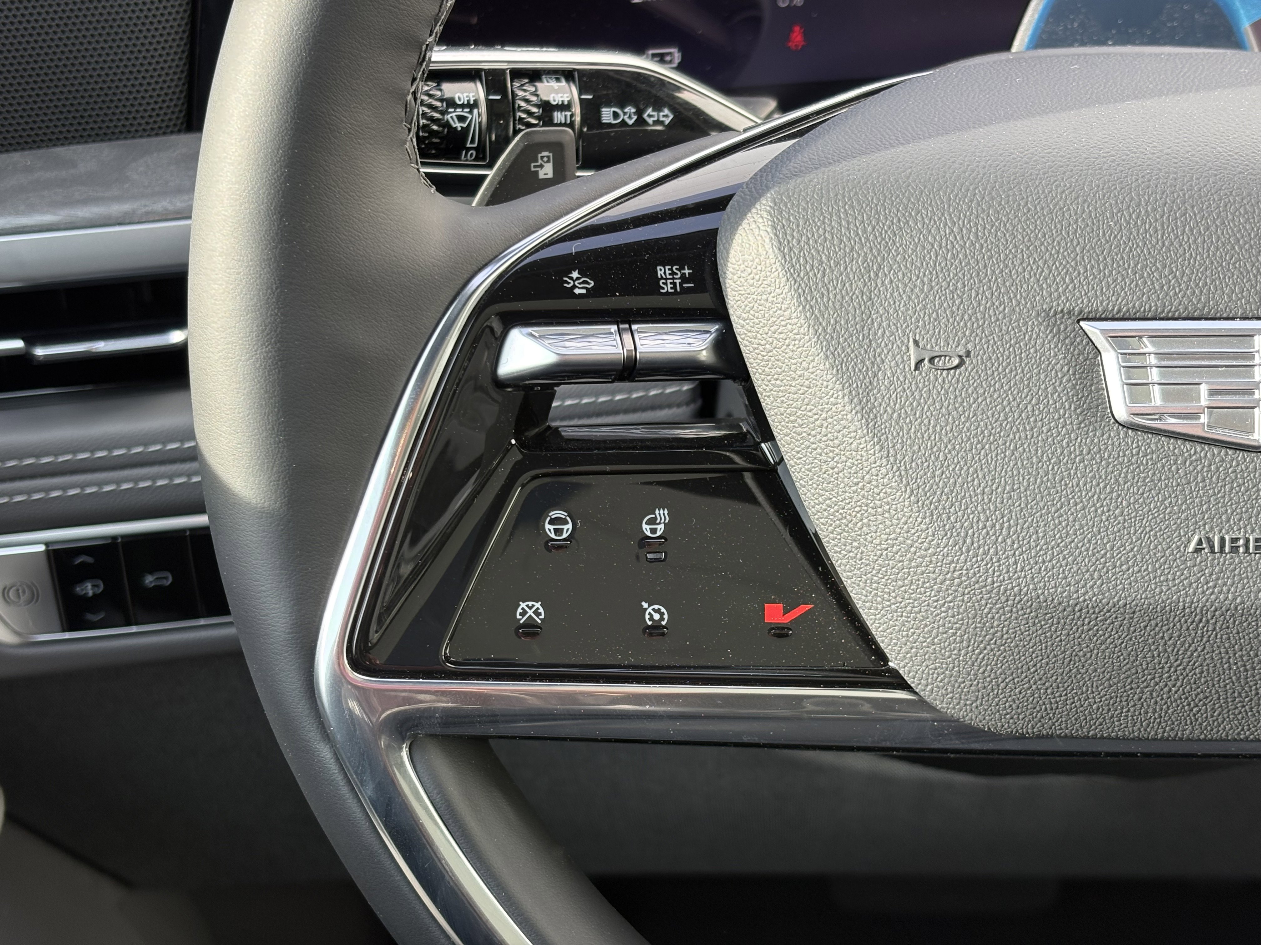 New 2026 Cadillac Escalade IQ Sport 1 w/ LPO, Floor Liner Package image 21