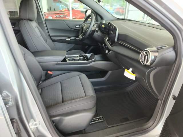 New 2026 Chevrolet Equinox LT w/ Safety and Technology Package image 12
