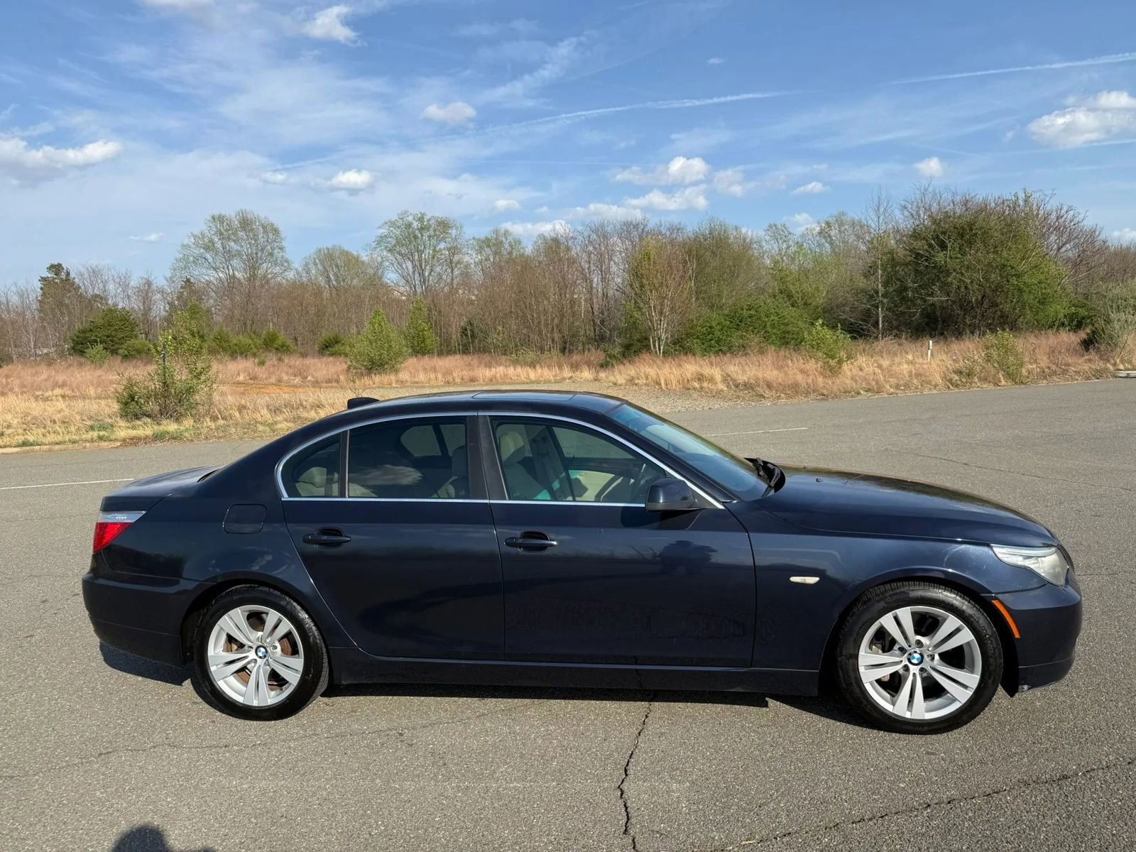 Used 2010 BMW 528i Sedan RWD image 5