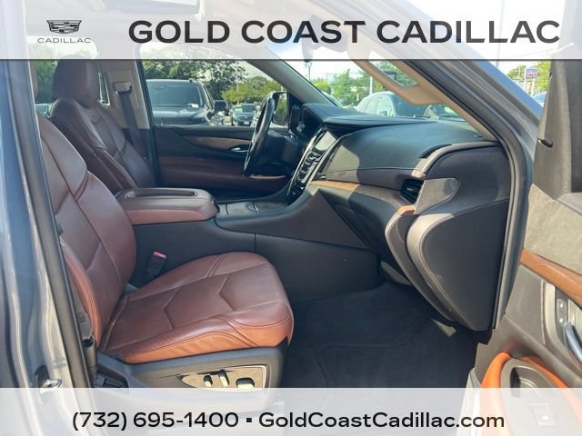 Used 2016 Cadillac Escalade ESV Premium AWD/4WD image 7
