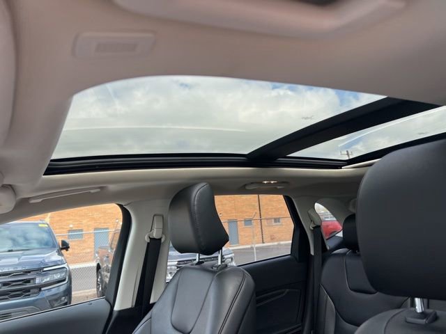 Certified 2022 Ford Edge Titanium w/ Class II Trailer Tow Package AWD/4WD image 20
