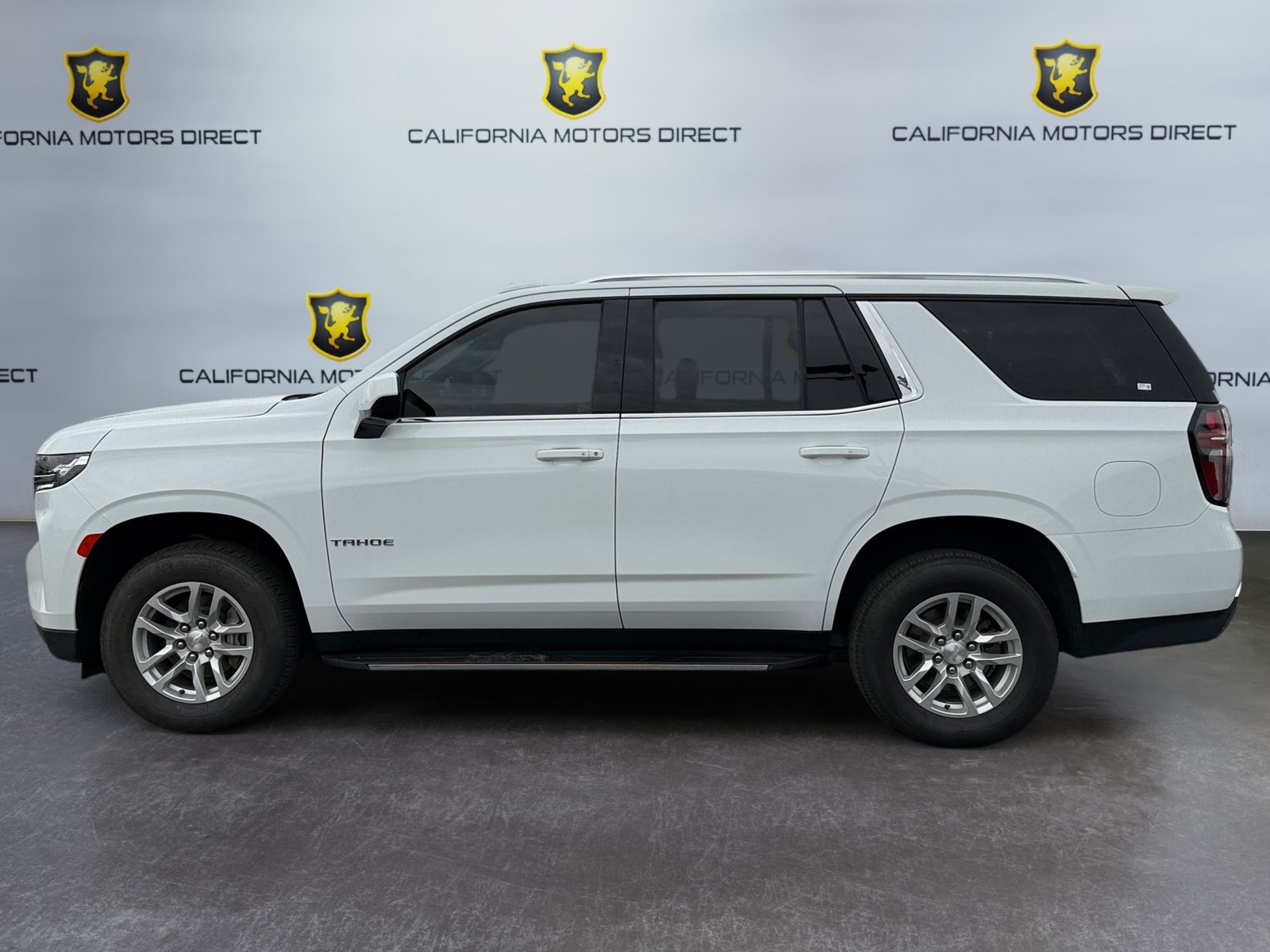Used 2022 Chevrolet Tahoe LS RWD image 2