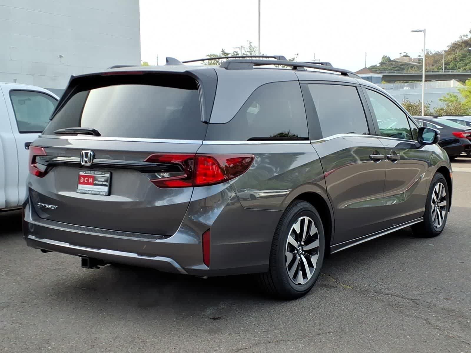 New 2026 Honda Odyssey EX-L image 4