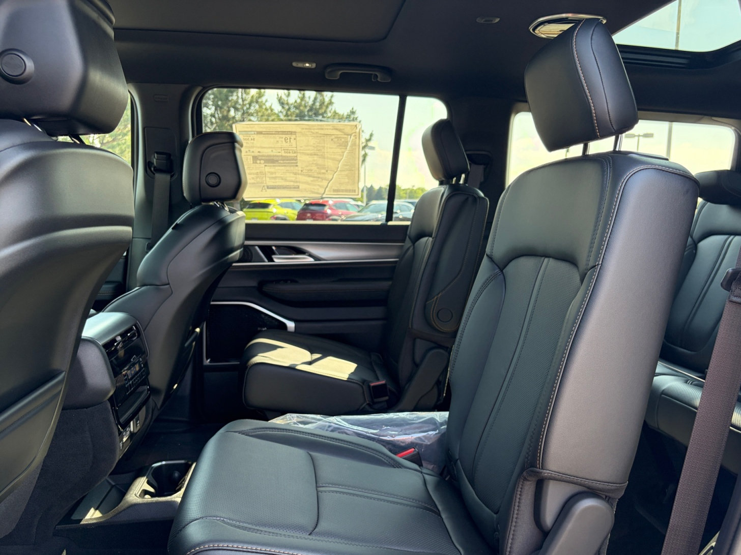 New 2026 Jeep Grand Wagoneer 4WD image 23